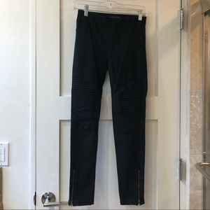 William B dark gray jeggings w/ elastic waist